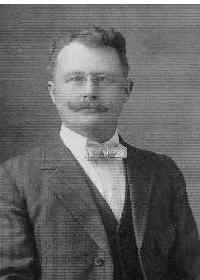 Dr.Perry3.jpg (6440 bytes)